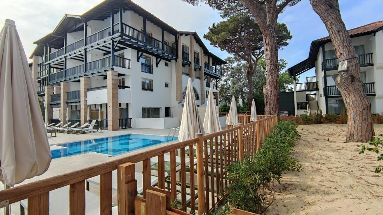 Double Room Balcony Port-Pool View